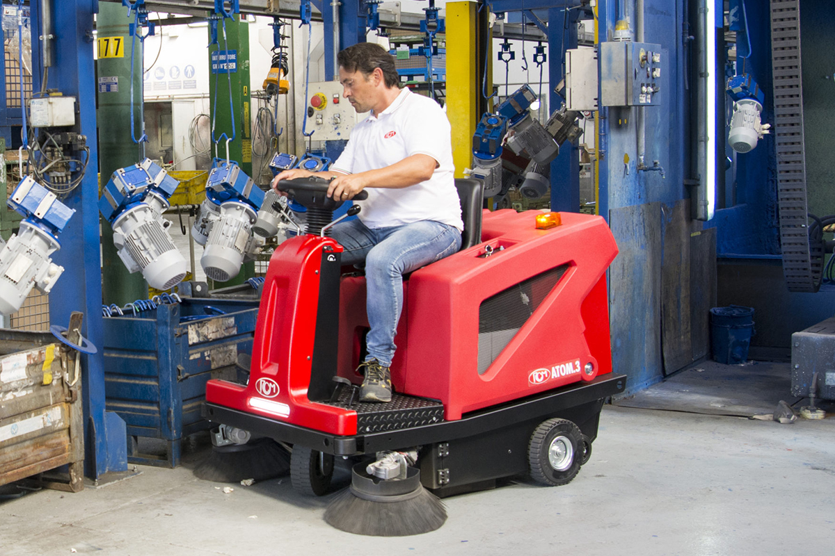 Atom.3 Ride-on Floor Sweeper