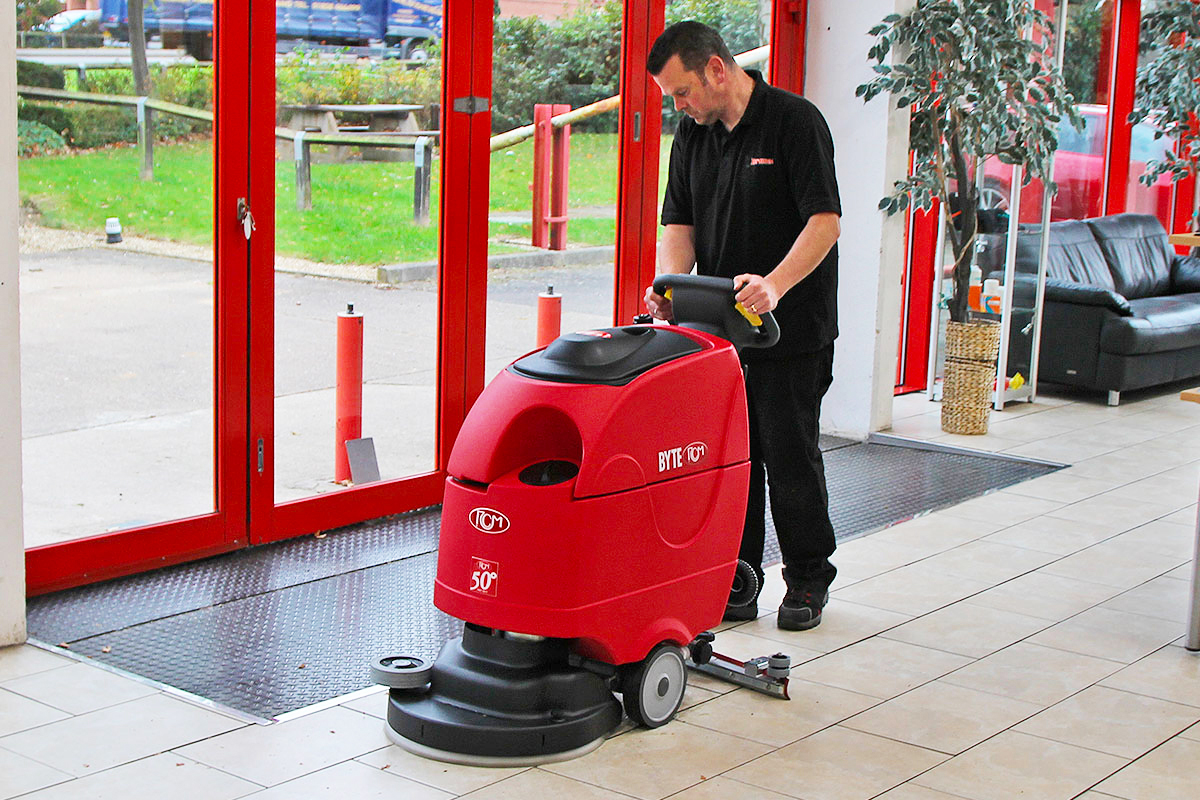 Byte II Pedestrian Scrubber Dryer