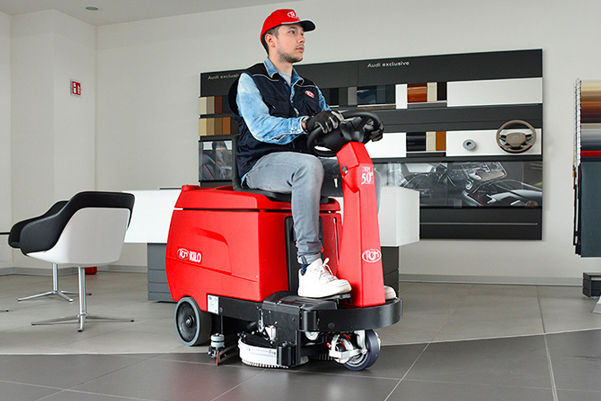 Industrial Floor Scrubber Dryers