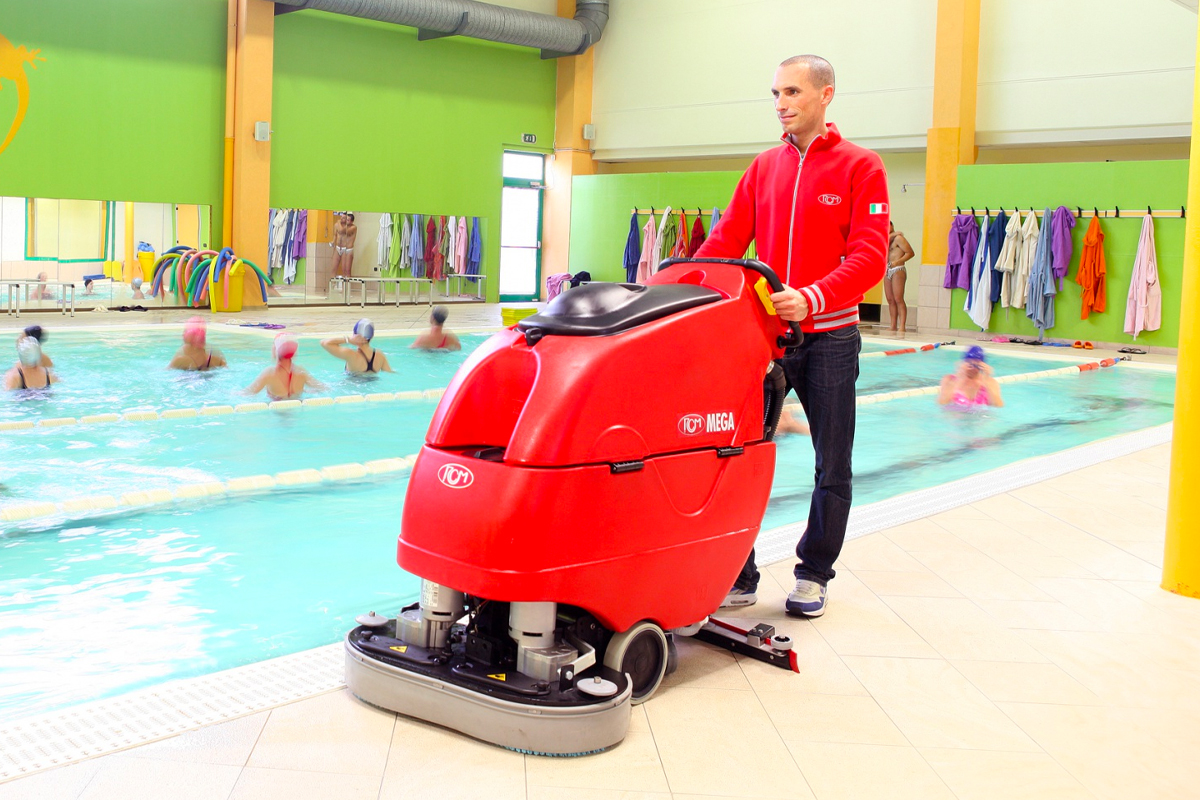 Mega I Pedestrian Scrubber Dryer