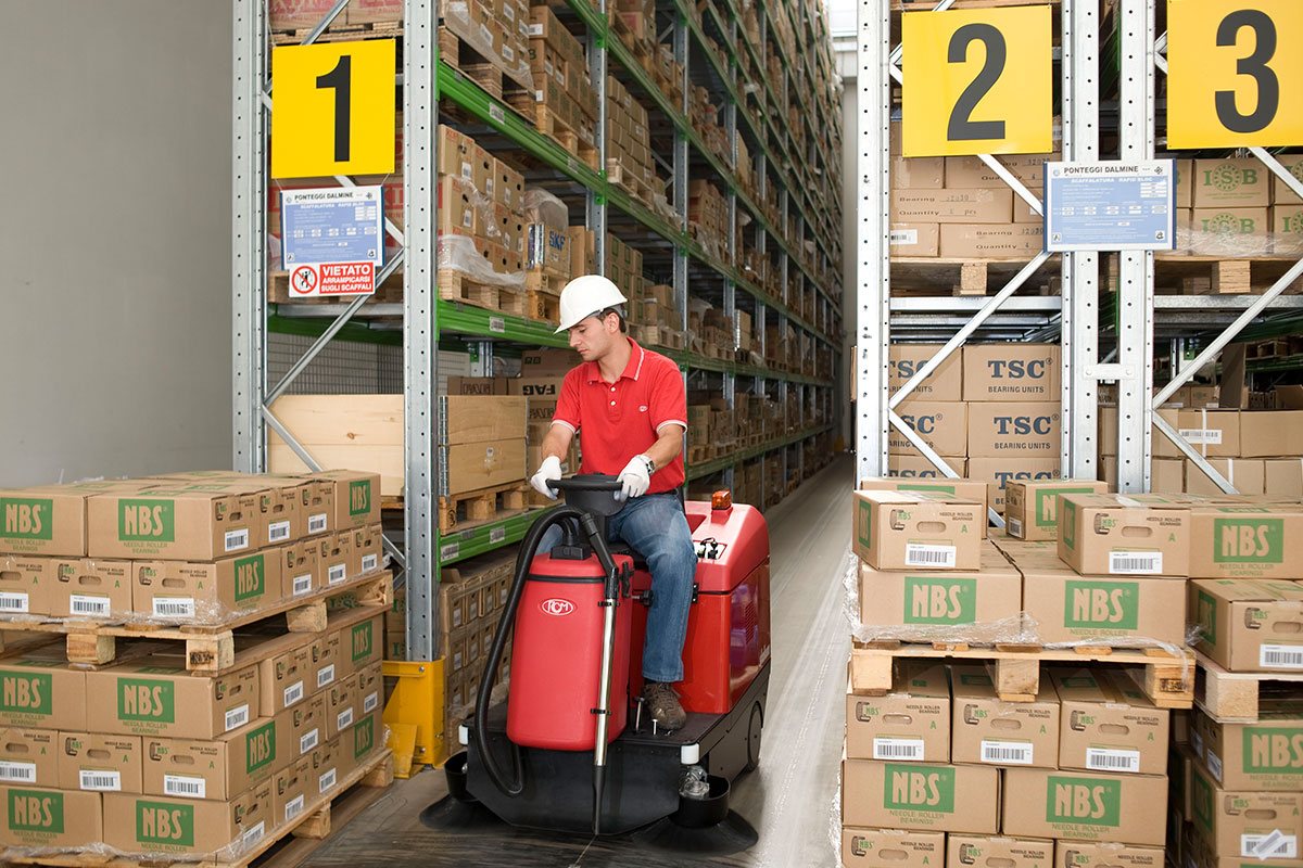 Slalom E Ride-on Floor Sweeper - Image 4