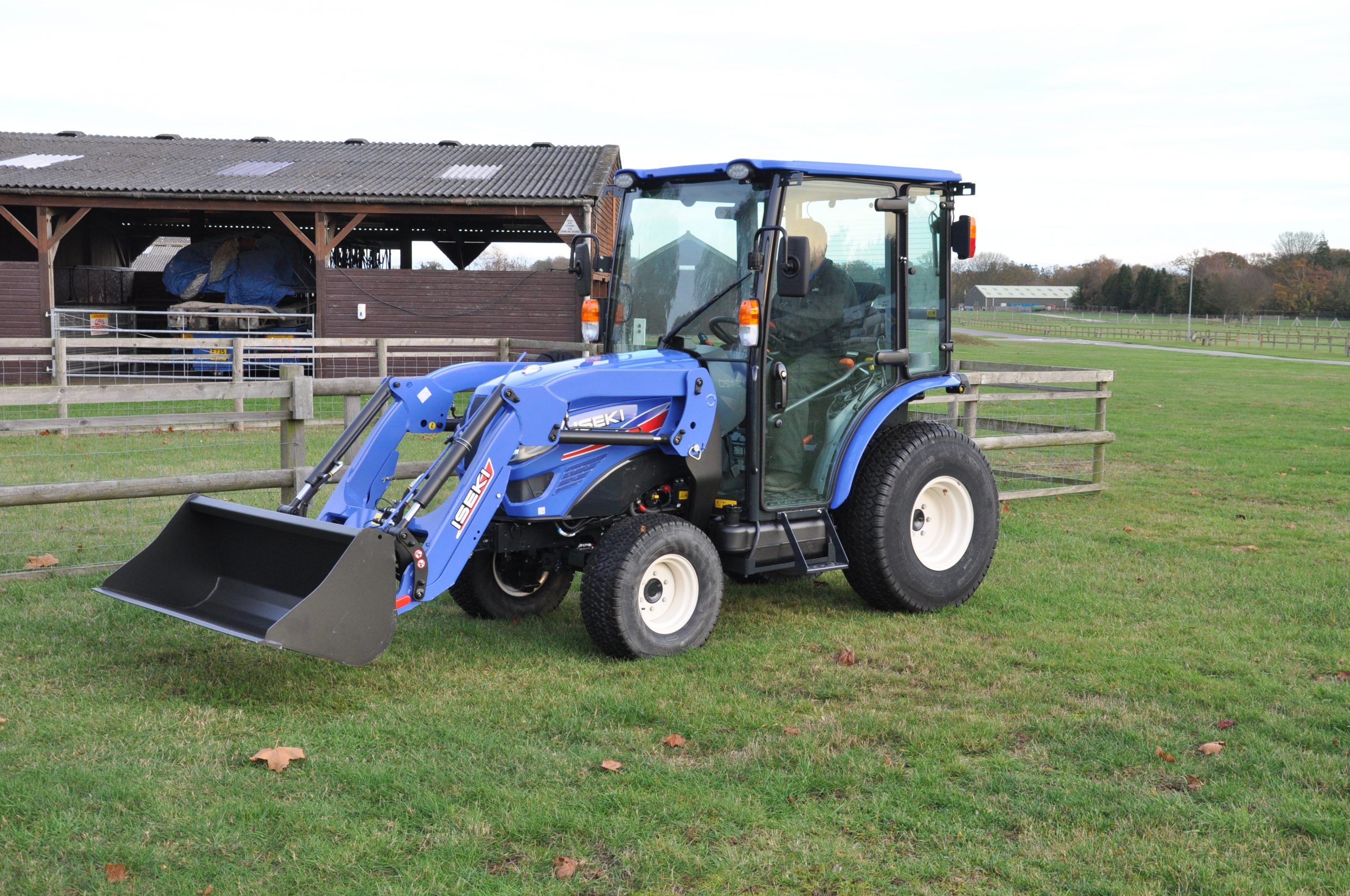 TH Series Tractor - Image 9