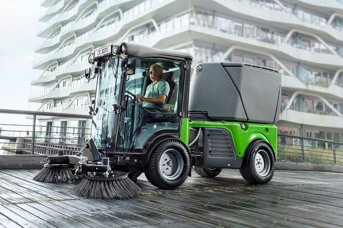 Egholm City Ranger 3070 Street Sweeper - Image 3
