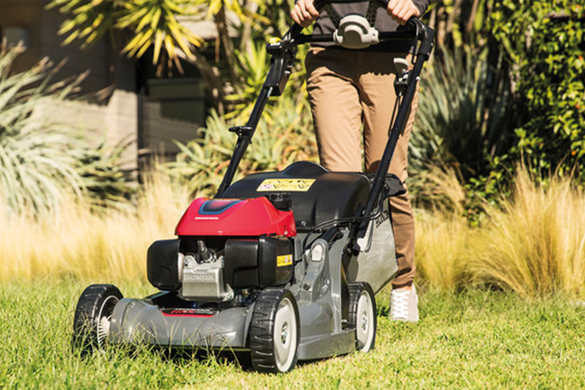 HRX Petrol Lawnmowers - Image 2