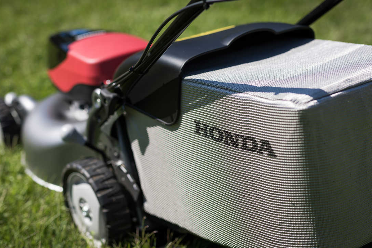 izy-ON Cordless Lawnmowers - Image 3