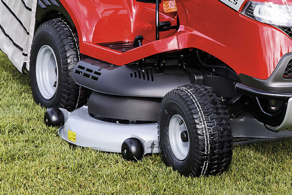 Ride-on Mowers & Lawn Tractors - Image 2